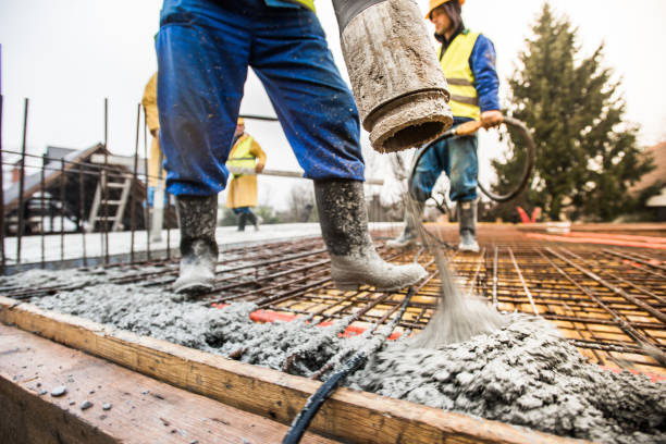Best Local Concrete Companies  in Westhaven Moonstone, CA